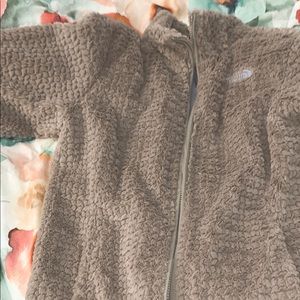 kids fluffy north face jacket!!!